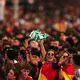 Alle tanzten und sangen ausgelassen. - Bild: Manu Fernandez/Europa Press/dpa