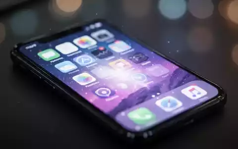 Nahaufnahme eines iPhone-Bildschirms mit heller, bunter Oberfläche und reduziertem Weißpunkt, was auf Software-Optimierungen hindeutet. - Foto: über boerse-global.de
