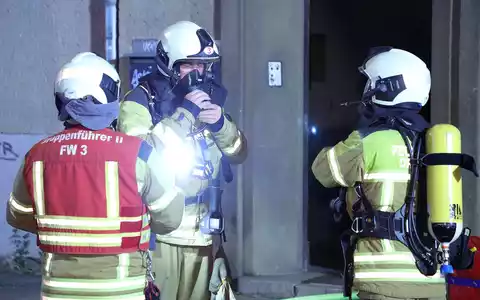 FW Dresden: Zwei Kellerbrände innerhalb von 24 Stunden im selben Wohngebäude - Foto: presseportal.de