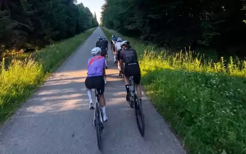 Gemeinsam in die Pedale, gemeinsam ins Ziel: Über 116.000 geradelte Kilometer bei der Business meets Bike Challenge von BusinessBike - Foto: presseportal.de
