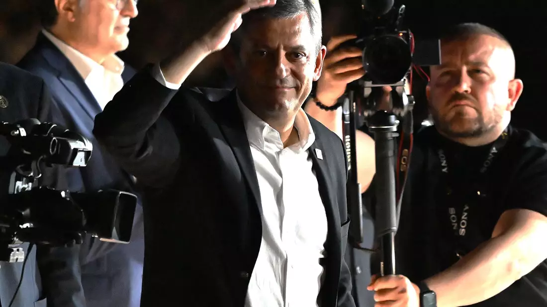 Özel hat einen Imagewandel hinter sich. (Archivbild) - Bild: Ali Unal/AP/dpa