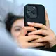 In Frankreich greift künftig ein Social-Media-Verbot für unter 15-Jährige. (Symbolbild) - Bild: Elisa Schu/dpa/dpa-tmn