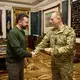 Nach tagelangen Protesten und Rücktrittsforderungen hat der ukrainische Präsident Wolodymyr Selenskyj den Oberbefehlshaber der Streitkräfte, Olexander Syrskyj, entlassen. (Archivbild) - Bild: Ukrainisches Präsidentialamt/Pool/Planet Pix via ZUMA Press Wire/dpa