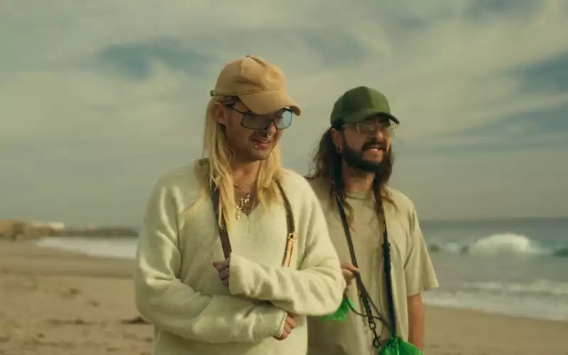 Bill Kaulitz und Tom Kaulitz in der ersten Folge der neuen Staffel der Netflix-Serie «Kaulitz & Kaulitz». - Foto: Netflix/dpa