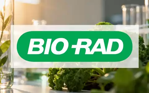 Abstrakte Darstellung von organischem Wachstum und wissenschaftlicher Präzision in einer modernen Laborumgebung. - Foto: über boerse-global.de