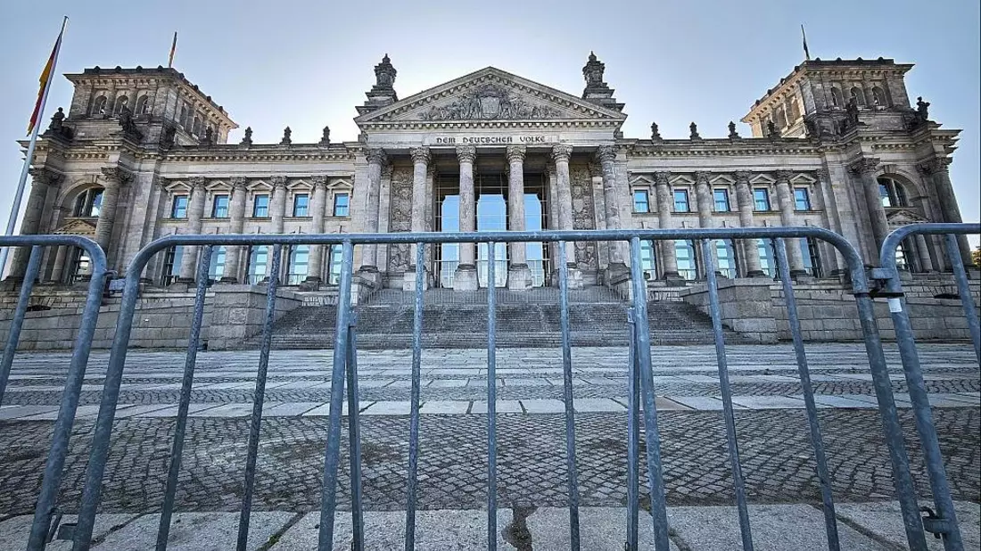 Karlsruhe weist AfD-Klage gegen 2G+-Regelung im Bundestag ab