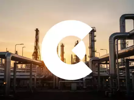 Abstrakte Darstellung von Industrieanlagen und Energieinfrastruktur bei Sonnenuntergang. - Foto: über boerse-global.de
