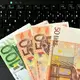 Mit den Jahren soll sich das Geld auf dem Anlagedepot anhäufen. (Symbolbild) - Bild: Patrick Pleul/dpa-Zentralbild/dpa