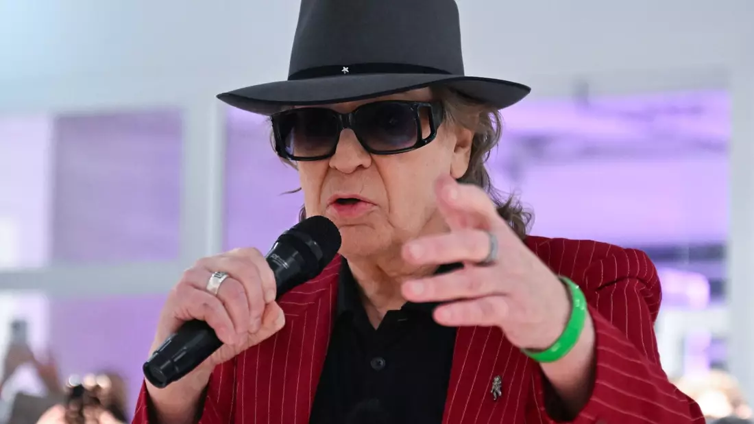 Udo Lindenberg muss seine krankheitsbedingte Auszeit verlängern und hat einen Termin in Calw abgesagt. (Archivfoto) - Bild: Bernd Weißbrod/dpa