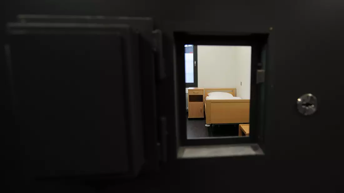 Die Auflagen für den Verdächtigen von Stade sind kurz vor dessen Tod gelockert worden. (Symbolfoto) - Bild: Carmen Jaspersen/dpa