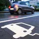 Elektroautos legen zu. (Archivbild) - Bild: Julian Stratenschulte/dpa