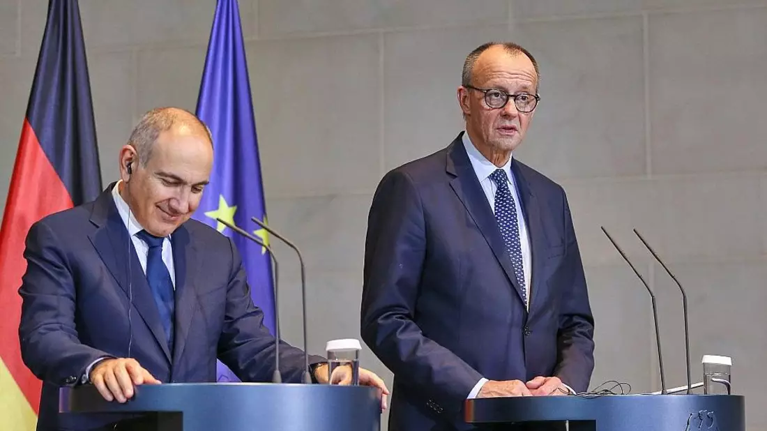 Merz telefoniert mit Armeniens Ministerpräsidenten