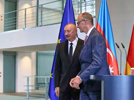 Ilham Alijew und Friedrich Merz am 21.07.2026 - Foto: via dts Nachrichtenagentur