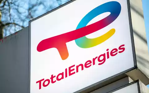 Der Energie-Konzern Total deckelt an seinem französischen Tankstellennetz erneut die Spritpreise (Archivbild). - Foto: Fabian Sommer/dpa