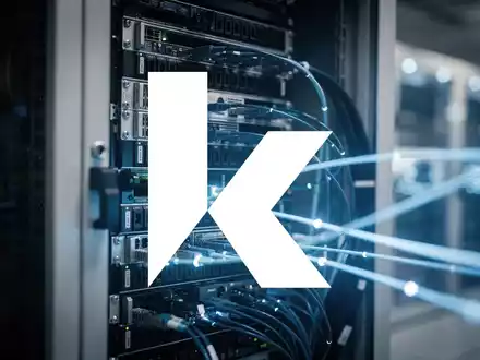 Abstrakte Darstellung von moderner Telekommunikationsinfrastruktur und 5G-Datenübertragung in einem industriellen Umfeld. - Foto: über boerse-global.de