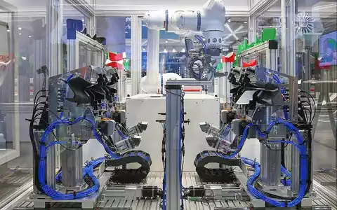 Roboteranlage in der Industrieproduktion (Archiv) - Foto: via dts Nachrichtenagentur