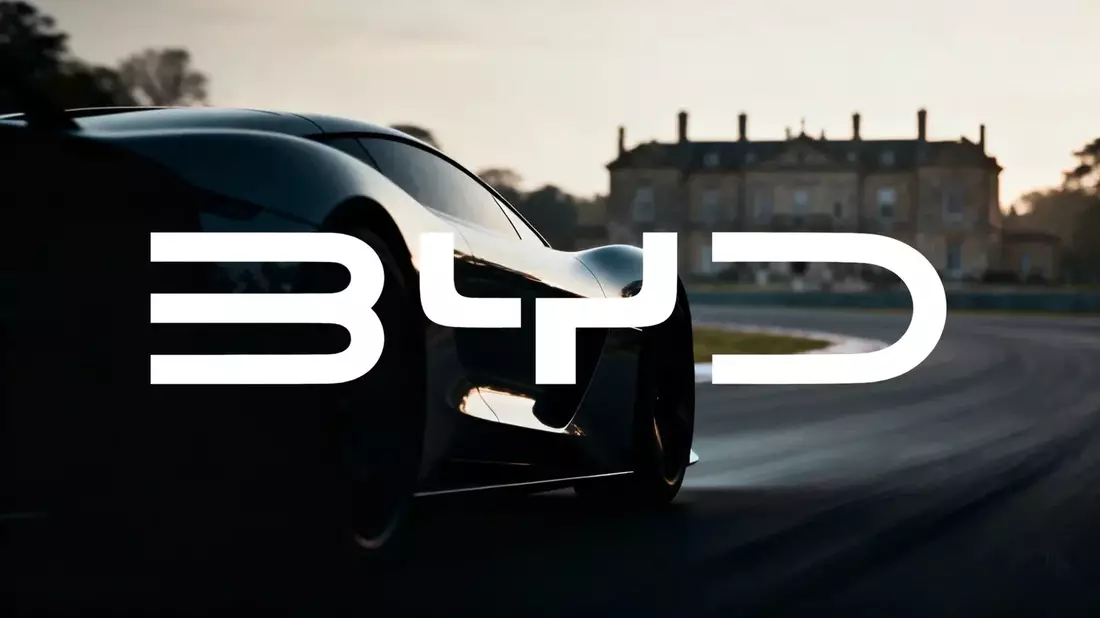 BYD enfrenta crisis en Hungría y Australia mientras su acción repunta un 16%