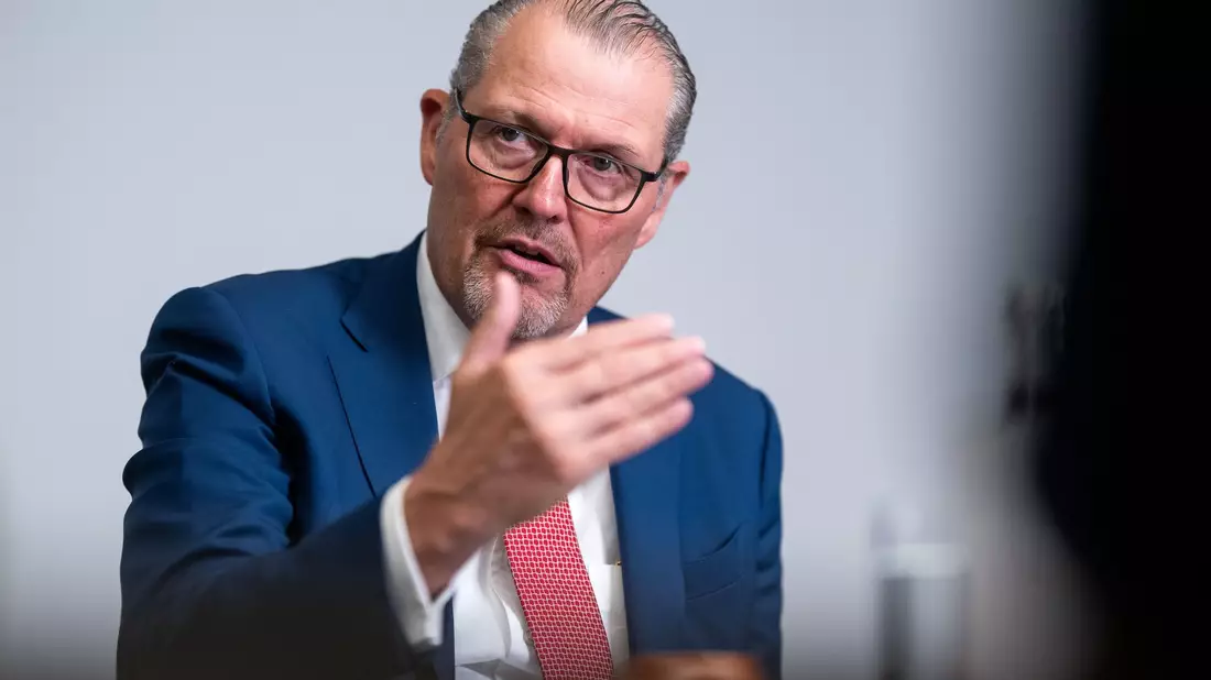 Arbeitgeberpräsident Dulger: «Die Bundesregierung muss jetzt schnell handeln.» - Bild: Sebastian Gollnow/dpa