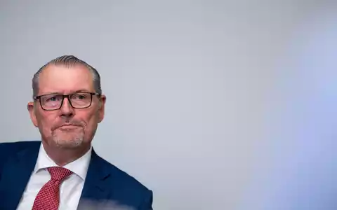 Arbeitgeberpräsident Rainer Dulger Dulger sieht bei den politischen Rändern mit extrem rechts und extrem links «keine Lösungsansätze».  - Foto: Sebastian Gollnow/dpa