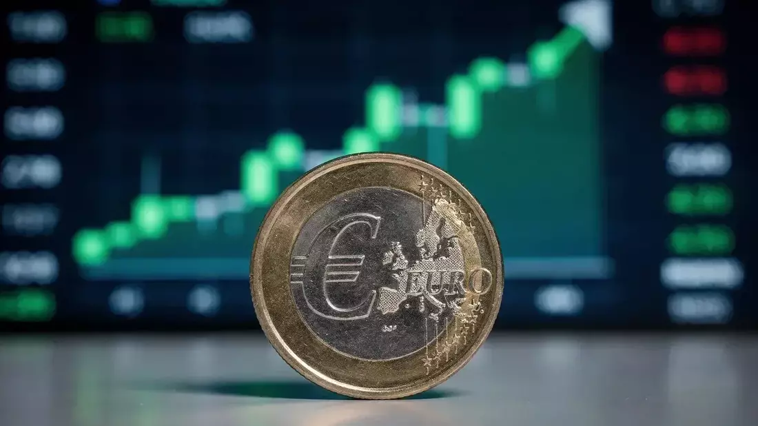 Vanguard FTSE All-World ETF Fee Cut to 0.14% Saves Investors $37M Annually