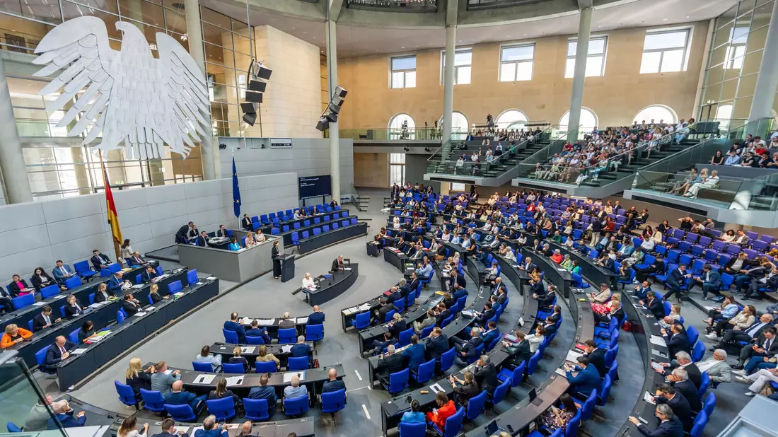 Der Bundestag hat bei Gesetzgebungsverfahren viel Spielraum. (Archivbild) - Bild: Michael Kappeler/dpa