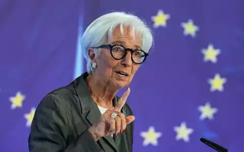 EZB-Präsidentin Christine Lagarde betont angesichts der vielen Krisen und Konflikte immer wieder die Handlungsfähigkeit der Notenbank.  - Foto: Michael Probst/AP/dpa