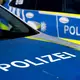 Zahlreiche Polizisten waren wegen des Vorfalls bei der Bank im Einsatz. (Symbolbild) - Bild: Sven Hoppe/dpa