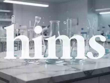 Moderne Laborumgebung mit Glasgefäßen als Symbol für pharmazeutische Innovation und behördliche Zulassungsprozesse - Foto: über boerse-global.de