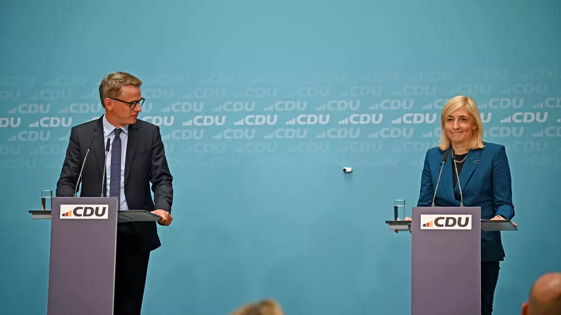 Der künftige Gesundheitsminister und die künftige Kanzleramtsministerin.  - Bild: Helena Dolderer/dpa