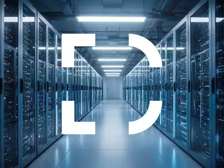 Moderne Serverräume in einem Rechenzentrum mit leuchtenden Racks als Symbol für digitale Infrastruktur. - Foto: über boerse-global.de