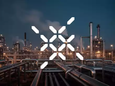 Moderne Energieinfrastruktur bei Dämmerung, symbolisiert den Öl- und Gassektor. - Foto: über boerse-global.de