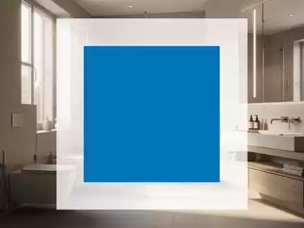 Modernes Badezimmerinterieur mit hochwertigen Sanitärinstallationen und elegantem Lichteinfall. - Foto: über boerse-global.de