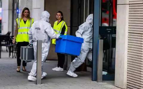 Eine Frau wurde in dem Stuttgarter Einkaufszentrum schwer verletzt. - Foto: Christoph Schmidt/dpa