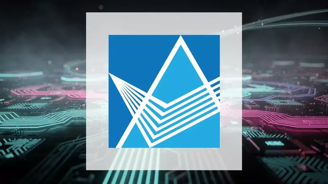 POET Technologies Stock Plunges 64% Despite 200% Revenue Growth and $500M Deal