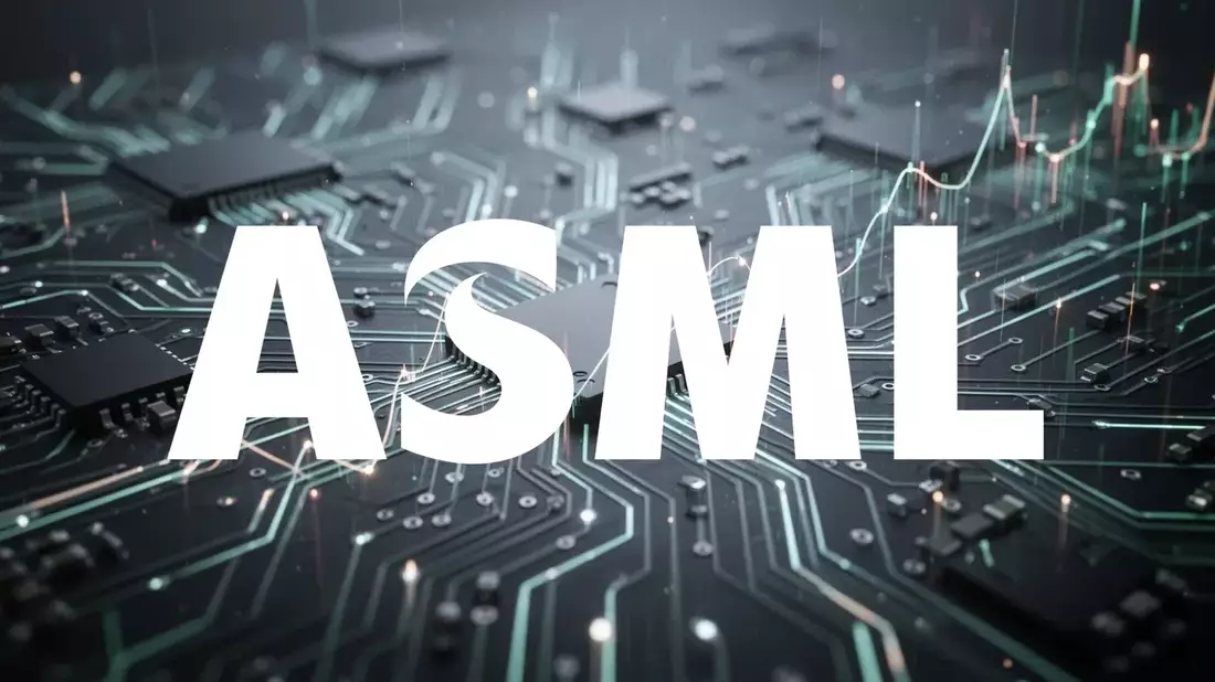 ASML Hits High-NA EUV Milestone, Stock Up 156% But Faces Geopolitical Risks