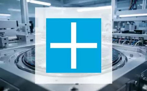 Abstrakte Darstellung einer modernen Halbleiterfertigung mit Fokus auf Präzisionstechnik und Hochtechnologie. - Foto: über boerse-global.de
