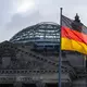 Das Vertrauen ins Parlament ist angekratzt. (Archivbild) - Bild: Monika Skolimowska/dpa