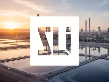 Moderne Lithium-Extraktionsanlage mit Verdunstungsbecken bei Sonnenuntergang - Foto: über boerse-global.de
