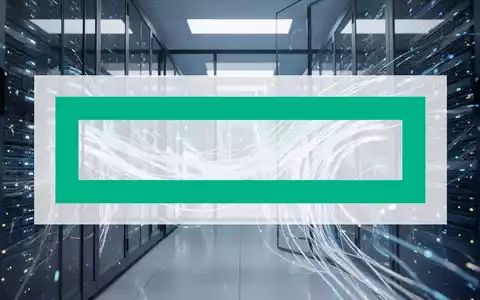 Moderne Serverinfrastruktur mit leuchtenden Glasfaserkabeln als Symbol für technologisches Wachstum. - Foto: über boerse-global.de