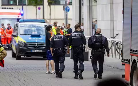 Die Tat ereignete sich in einem großen Einkaufszentrum nahe dem Stuttgarter Hauptbahnhof.  - Foto: Christoph Schmidt/dpa