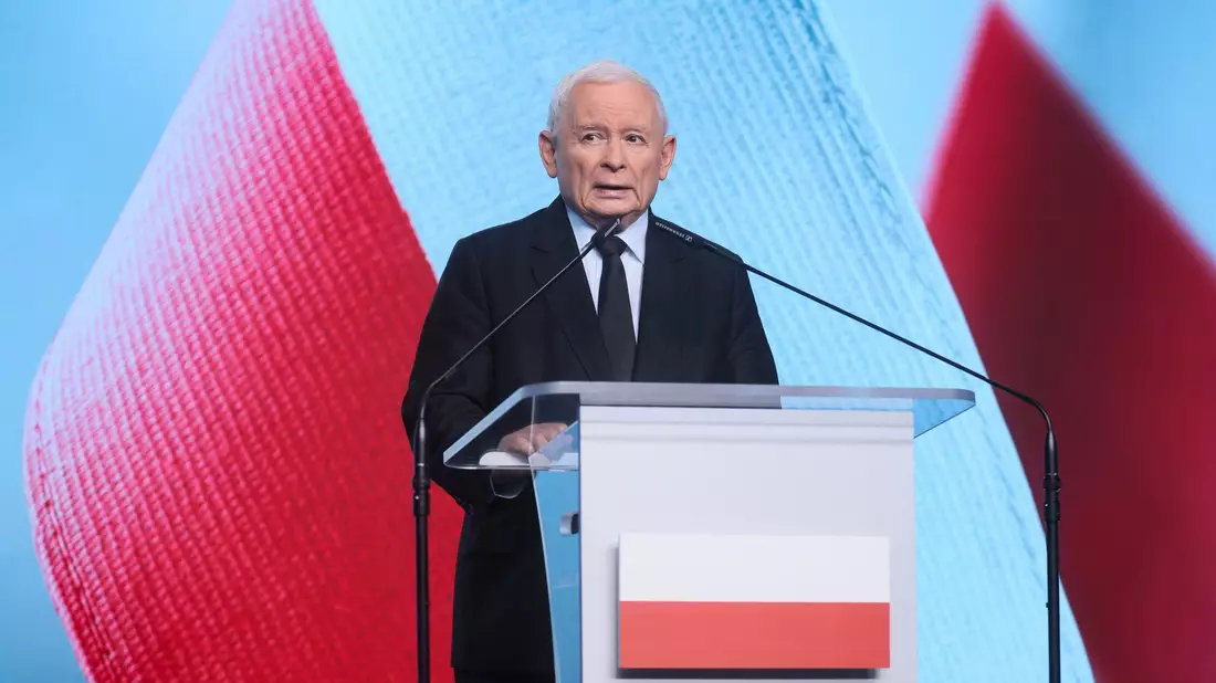 Der PiS-Vorsitzende Jaroslaw Kaczynski stellte Morawiecki ein Ultimatum. - Bild: Leszek Szymanski/PAP/dpa