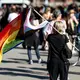 Der Dyke* March, die Demo für lesbische Sichtbarkeit, findet jährlich vor dem CSD in Berlin statt. - Bild: Fabian Sommer/dpa