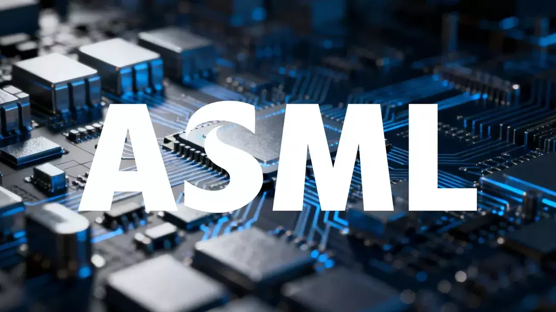 ASML Growth Paradox: Geopolitical Risks vs. Record Chip Equipment Demand