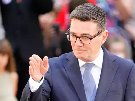 Seit einer Arbeitswoche im Amt: Andy Burnham - Foto: Ben Birchall/PA Wire/dpa