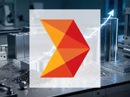 Abstrakte Darstellung moderner Batterietechnologie und industrieller Innovation in einem Laborumfeld. - Foto: über boerse-global.de
