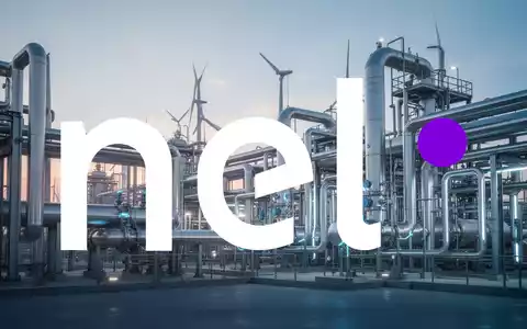 Futuristische Industrieanlage für Wasserstofftechnologie in einer abstrakten, professionellen Lichtstimmung. - Foto: über boerse-global.de