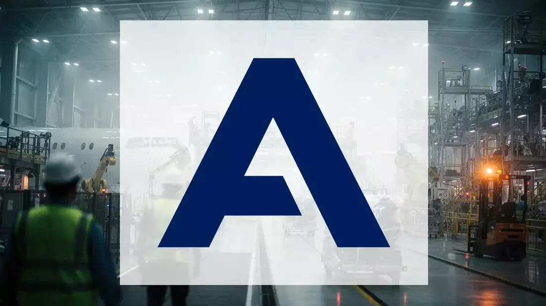 Airbus duplica previsiones de ganancias y lanza recompra de acciones en Farnborough