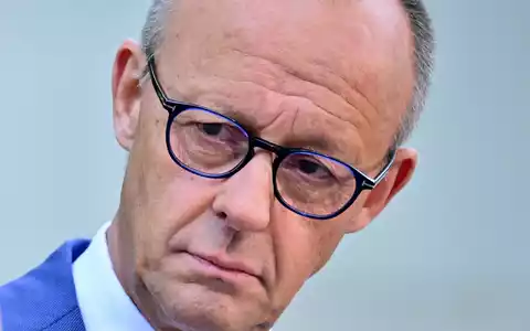 Der Kanzler schraubt weiter an seiner Personalrochade. - Foto: Sebastian Gollnow/dpa