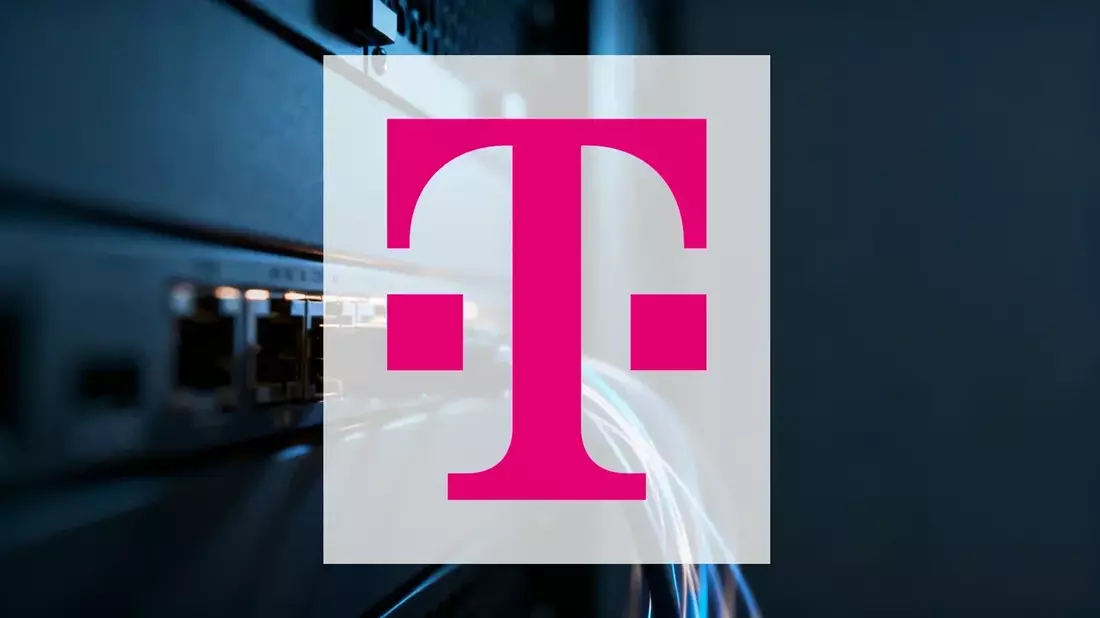 Deutsche Telekom Stock: T-Mobile US Cash Flow vs German Regulatory Risk