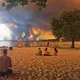 Am Strand von Moutchic in Lacanau ist der Himmel verdunkelt. - Bild: Maximilien Lamy/AFP/dpa